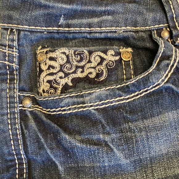 ZCO Embellished denim shorts 16W - Picture 6 of 9